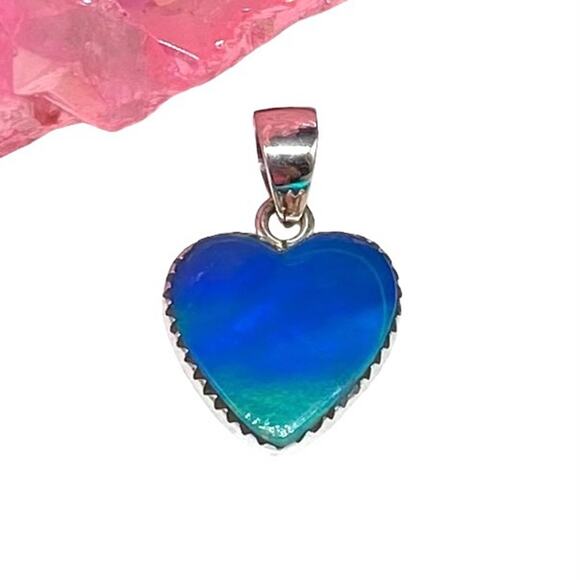 Aura Fire Opal Heart Necklace Pendant Solid 925 Sterling Silver Blue Green - Picture 1 of 6